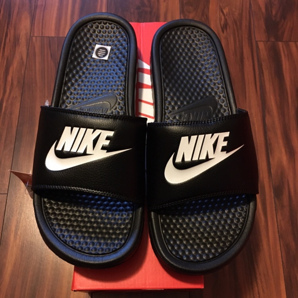 Men’s Nike Benassi JDI (12) - Picture 1 of 2